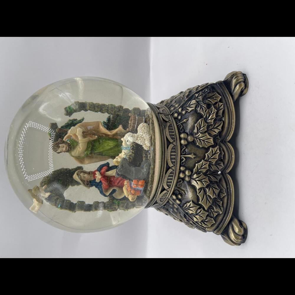Christmas Snow Globe w/ Nativity Scene - Musical - Little Town of Bethlehem